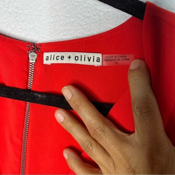 Alice + Olivia Asymmetrical Callie Cherry Red Mini V-Neckline Dress Size 12 - Picture 11 of 13